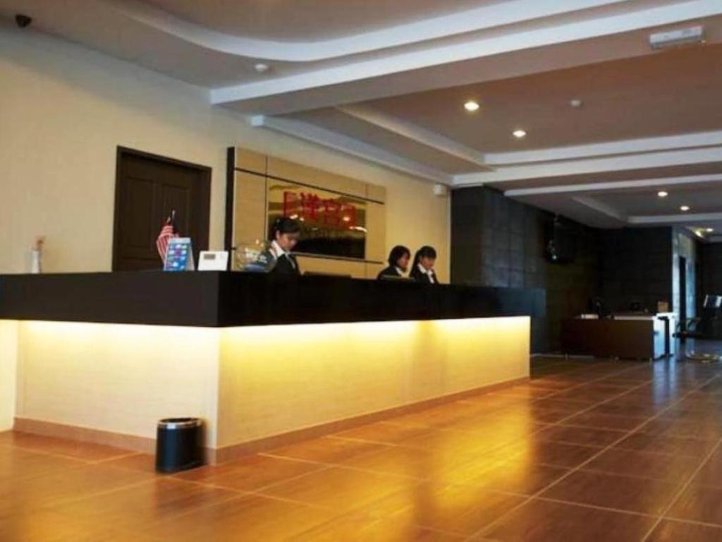 Han Palace Hotel Semporna Bagian luar foto
