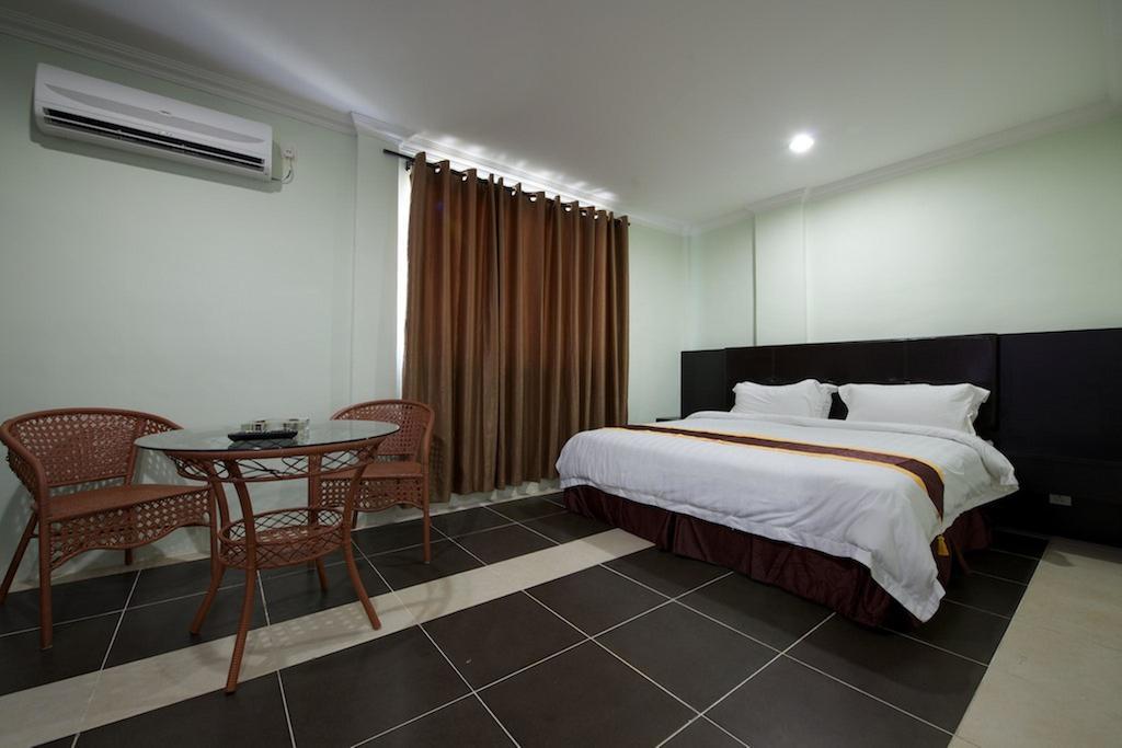 Han Palace Hotel Semporna Ruang foto